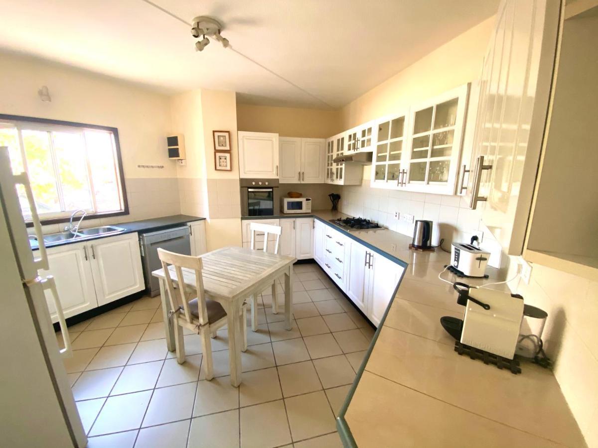 Grand Baie Beach Penthouse מראה חיצוני תמונה