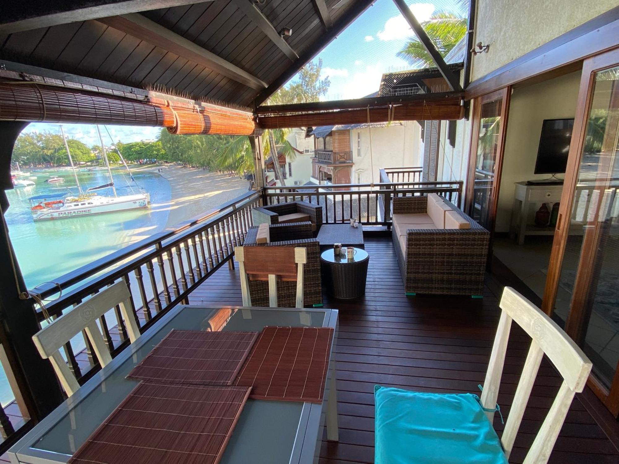 Grand Baie Beach Penthouse מראה חיצוני תמונה